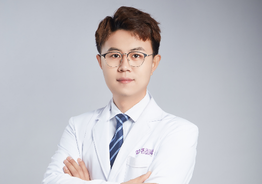 毛学旸医生：以匠心护齿，让每一份笑容都有底气